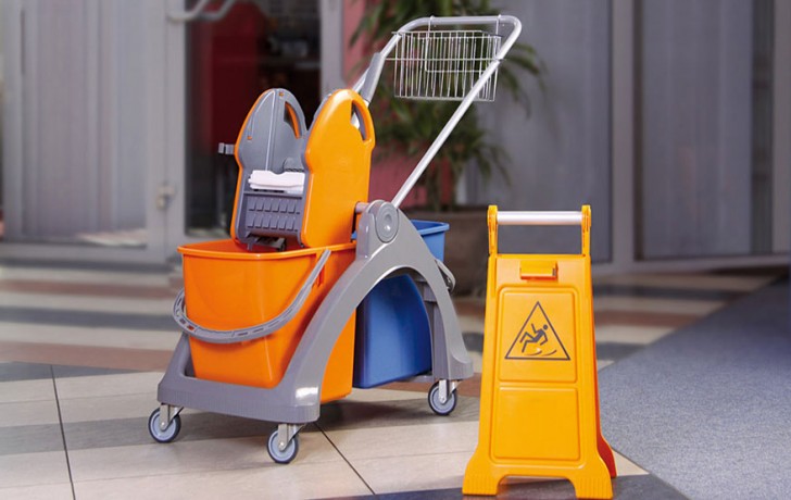 PROFESSIONAL CLEANING TROLLEYS